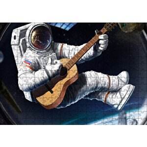 Klasik Gitar Çalan Astronot Puzzle Yapboz Mdf Ahşap 255 Parça