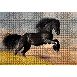 Çayırda Koşan Vahşi Siyah At Puzzle Yapboz Mdf Ahşap 1000 Parça