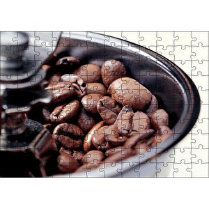 Kahve Değirmeni Ve Çekirdekler Yakın Çekim Puzzle Yapboz Mdf Ahşap 120 Parça