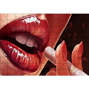 Kadın Dudaklar Ve Sigara Yakın Plan Çizim Puzzle Yapboz Mdf Ahşap 120 Parça
