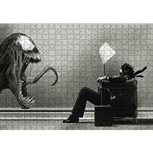 Venom Ve Koltukta Oturan Adam Puzzle Yapboz Mdf Ahşap 500 Parça