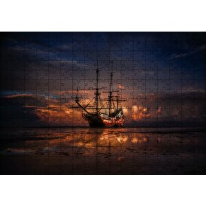 Günbatımında Dev Kalyon Ve Kızıl Mor Bulutlar Puzzle Yapboz Mdf Ahşap 255 Parça