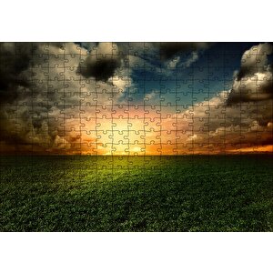 Yeşil Çimenler Altın Gökyüzü Ve Gri Bulutlar Puzzle Yapboz Mdf Ahşap 255 Parça
