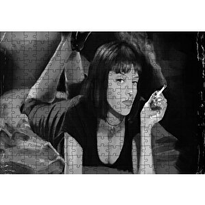 Pulp Fiction Ucuz Roman 1994 Siyah Baeyaz Görseli Puzzle Yapboz Mdf Ahşap 255 Parça