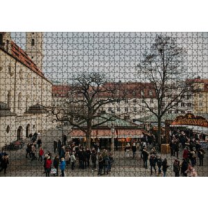 Binalar Meydan Ağaçlar Ve Kalabalıklar Puzzle Yapboz Mdf Ahşap 1000 Parça