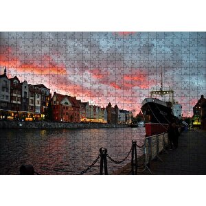 Günbatımında Kanal Binalar Ve Gemi Puzzle Yapboz Mdf Ahşap 500 Parça