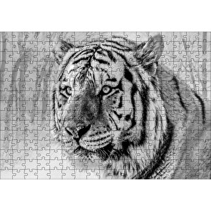 Sibirya Kaplanı Siyah Beyaz Yakın Çekim Puzzle Yapboz Mdf Ahşap 255 Parça
