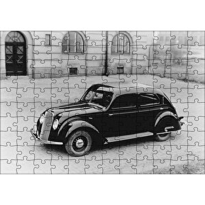 Volvo Pv36 Carioca Bina Önünde Park Puzzle Yapboz Mdf Ahşap 120 Parça