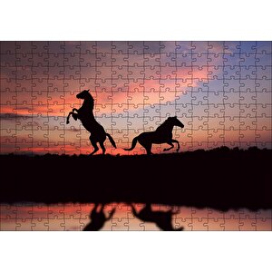 Günbatımında Kızıl Gökler Ve Bir Çift At Puzzle Yapboz Mdf Ahşap 255 Parça