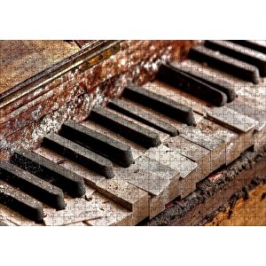 Metruk Piyanonun Tuşları Yakın Çekim Puzzle Yapboz Mdf Ahşap 500 Parça