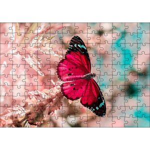 Daldaki Kırmızı Kelebek Yakın Plan Puzzle Yapboz Mdf Ahşap 120 Parça