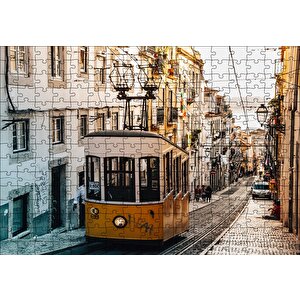 Dar Sokaktaki Tramvay Puzzle Yapboz Mdf Ahşap 255 Parça