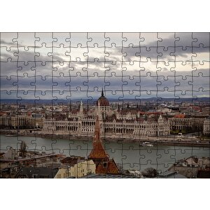 Şehri Bölen Nehir Ve Tarihi Binalar Puzzle Yapboz Mdf Ahşap 120 Parça