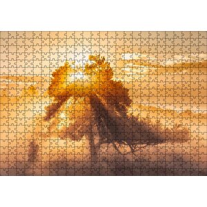 Ormanın Dışındaki Tek Ağaç Ve Mistik Güneş Işınları Puzzle Yapboz Mdf Ahşap 500 Parça