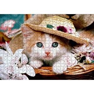 Sepette Şapkalı Yavru Kedi Ve Çiçekler Puzzle Yapboz Mdf Ahşap 500 Parça