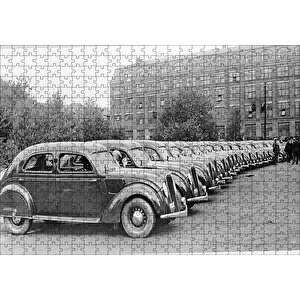 Sıralanmış Volvo Pv36 Carioca Fabrika Önünde Puzzle Yapboz Mdf Ahşap 500 Parça
