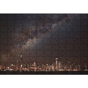 Şehrin Gece Manzarası Ve Gökyüzünde Samanyolu Puzzle Yapboz Mdf Ahşap 120 Parça