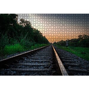 Günbatımında Tren Rayları Ve Turuncu Gökler Puzzle Yapboz Mdf Ahşap 1000 Parça