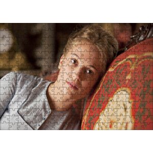 Anna Karenina Koltuktaki Kız Puzzle Yapboz Mdf Ahşap 255 Parça