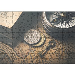 Eski Harita Pusula Anahtar Ve Demir Paralar Puzzle Yapboz Mdf Ahşap 120 Parça