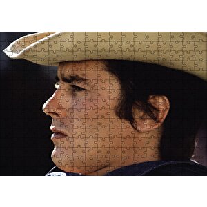 Alain Delon Uzaklara Bakan Puzzle Yapboz Mdf Ahşap 255 Parça