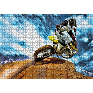 Tepenin Üzerindeki Motokrosçu Ve Bulutlar Puzzle Yapboz Mdf Ahşap 1000 Parça
