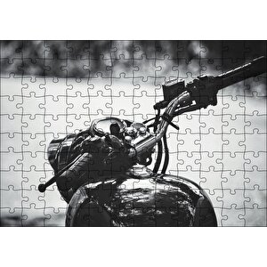 Royal Enfield Motorsiklet Depo Ve Gidon Siyah Beyaz Puzzle Yapboz Mdf Ahşap 120 Parça