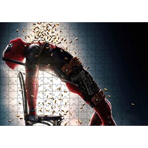 Deadpool Ve Boş Kovanlar Puzzle Yapboz Mdf Ahşap 255 Parça