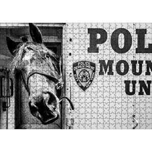 New York Polis Departmanı'nın Emektar Üyesi Puzzle Yapboz Mdf Ahşap 500 Parça