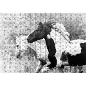 Koşan Siyah Beyaz Atlar Görseli Puzzle Yapboz Mdf Ahşap 255 Parça