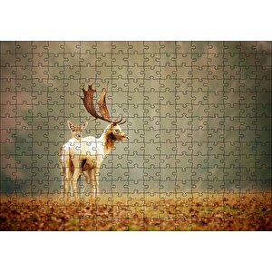 Yerde Sonbahar Yaprakları Ve Anne Geyikle Yavrusu Puzzle Yapboz Mdf Ahşap 255 Parça