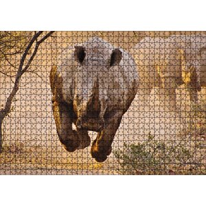 Hücum Halindeki Gergedan Ve Arkada Ailesi Puzzle Yapboz Mdf Ahşap 1000 Parça