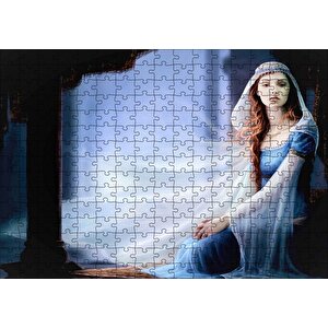 Mavi Elbiseli Kadın Ve Sütunlar Puzzle Yapboz Mdf Ahşap 255 Parça