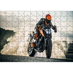 Yamaha Naked Motorsiklet Ve Patinaj Dumanları Puzzle Yapboz Mdf Ahşap 120 Parça
