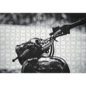 Royal Enfield Motorsiklet Depo Ve Gidon Siyah Beyaz Puzzle Yapboz Mdf Ahşap 255 Parça