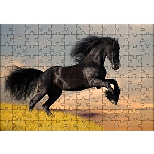 Çayırda Koşan Vahşi Siyah At Puzzle Yapboz Mdf Ahşap 120 Parça