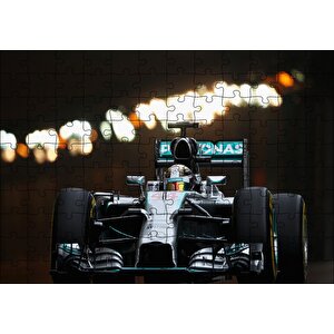 Lewis Hamilton Formula 1 2019 Yarışı Görseli Puzzle Yapboz Mdf Ahşap 120 Parça