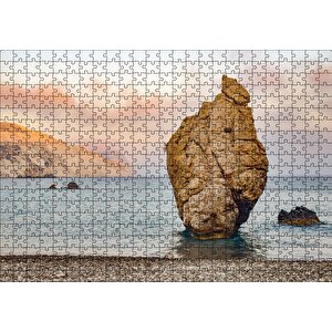 Gündoğumunda Issız Kumsal Ve Yalnız Kaya Puzzle Yapboz Mdf Ahşap 500 Parça