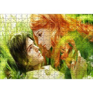 Yeşillikler Arasındaki Genç Kız Ve Erkek Çizim Puzzle Yapboz Mdf Ahşap 255 Parça