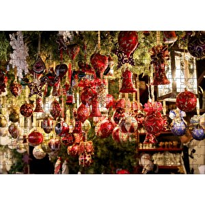 Yılbaşı Ağacından Sarkan Süsler Ve Fenerler Puzzle Yapboz Mdf Ahşap 255 Parça