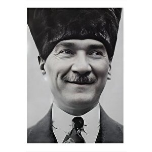 Mustafa Kemal Atatürk Gülüyor Model Ahşap Tablo 25cmx 35cm 25x35 cm