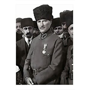 Siyah Beyaz Atatürk Hediyelik Ahşap Tablo 25cmx 35cm 25x35 cm