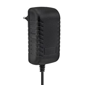 Powermaster Pm-16736 5 Volt - 2.5 Amper 5.5*2.5 Mm Uçlu Plastik Kasa Priz Tipi Adaptör