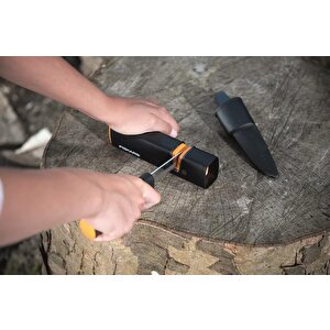 Fiskars Xs, X7 Parçalama Baltası + Bileme Aparatı Seti