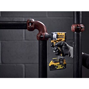 Dewalt Dcf922p2t 18v 5.0ah Li-ion Kömürsüz Çift Akülü Somun Sıkma