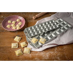 Marcato Ravioli Kalıbı 48 Hazneli 25x25mm