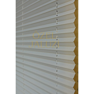 Beyaz Cam Balkon Ve Ofis Plisse Perde( Plain001) 65x100 cm