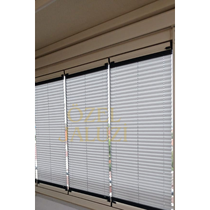 Beyaz Cam Balkon Ve Ofis Plisse Perde( Plain001)