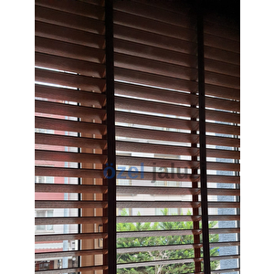 Kahverengi 50 Mm Ahşap Görünümlü Jaluzi 130x260 cm