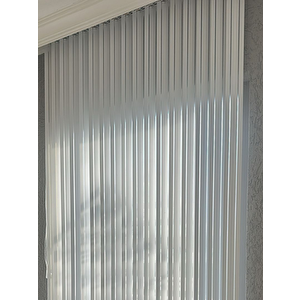 Beyaz Pvc Dikey Perde  Döndürülebilen Tam Açık Ya Da Tam Kapalı  Pvc Dikey 110x200 cm